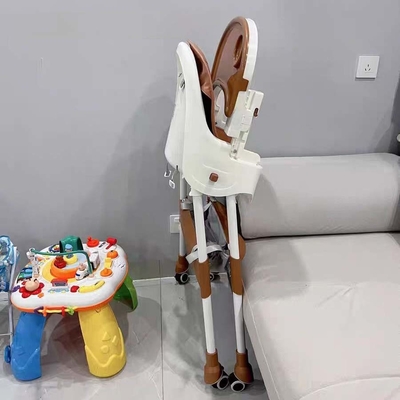 Chaise réglable pour nourrir les bébés
