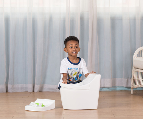 Entraîneur de toilettes en plastique pour enfants en train de se baigner dans une piscine blanche - Certifié EN71