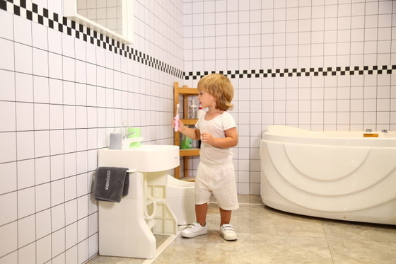 Logo personnalisable facile à utiliserEau de bain pour enfants avec piédestal