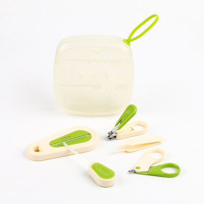 Logo personnalisé multi-fonctionnel portable durable Baby Coupe-ongles Kit Baby Grooming Set pour bébé garçon fille